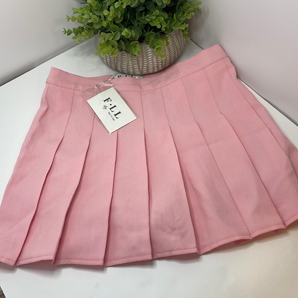 PLEATED PINK SKORT size XL - Picture 2 of 9